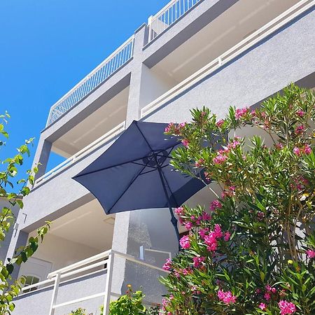 Villa Skalinada With Sea View Brela Exterior photo